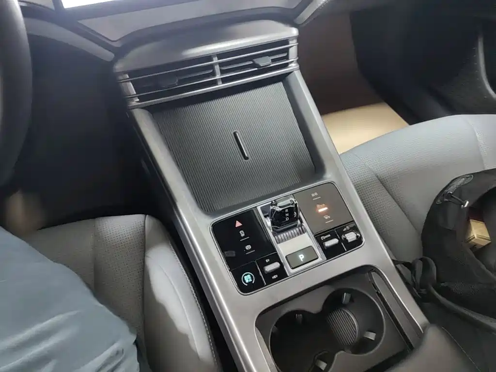 BYD Seal — миниатюра 14
