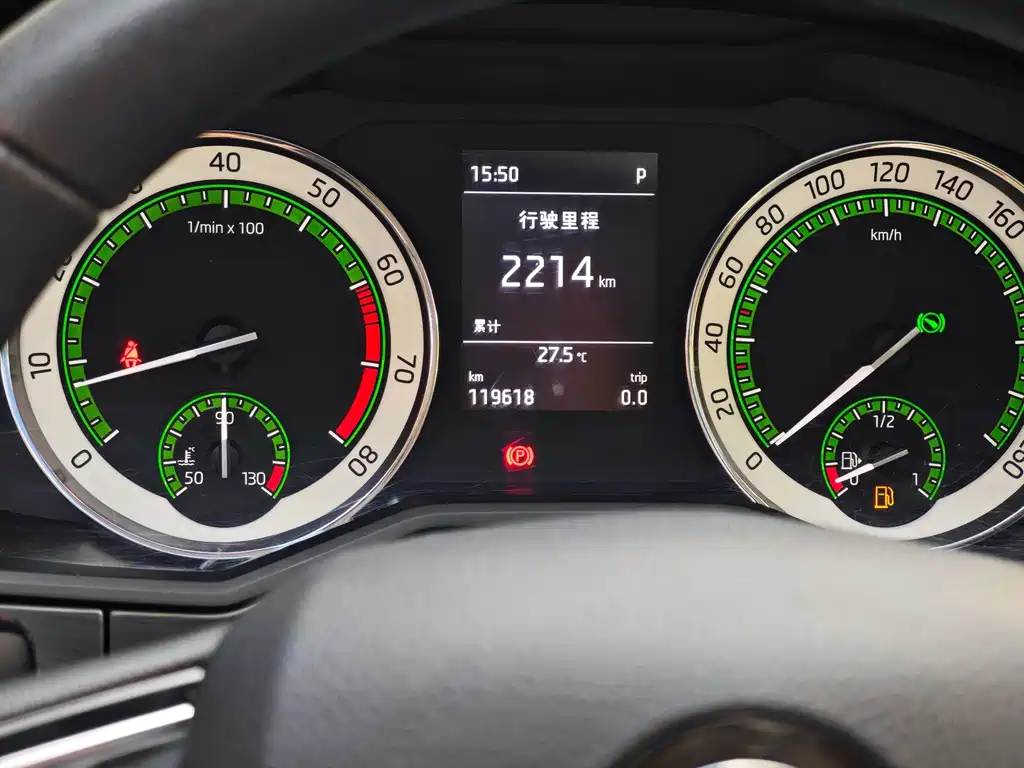 Skoda Superb — миниатюра 9
