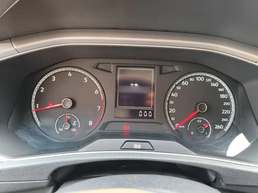 Volkswagen T-Roc — миниатюра 4