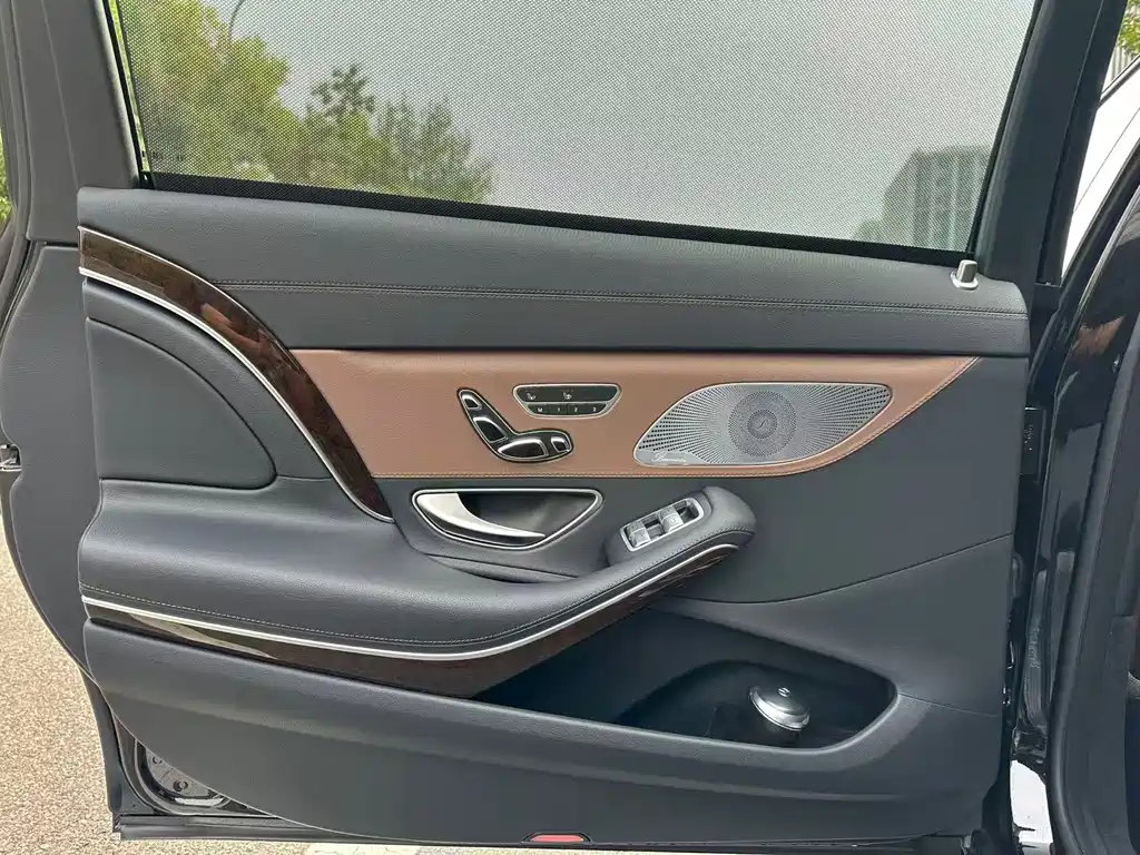 Mercedes-Benz S-Class — миниатюра 25