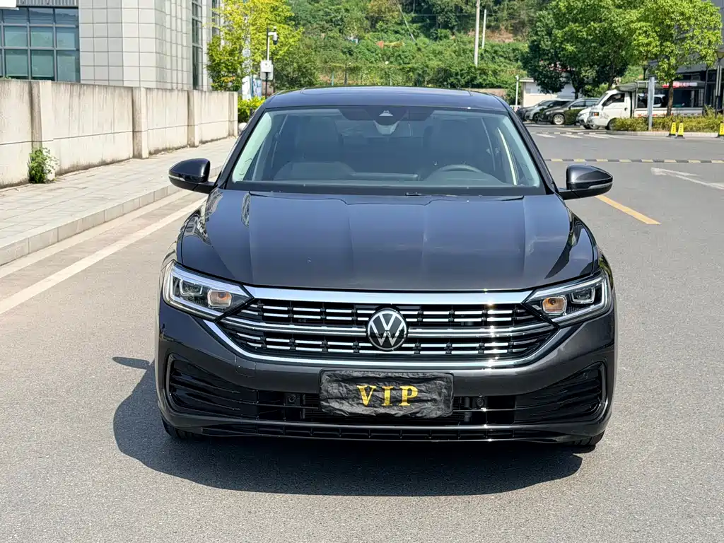 Volkswagen Sagitar — миниатюра 2