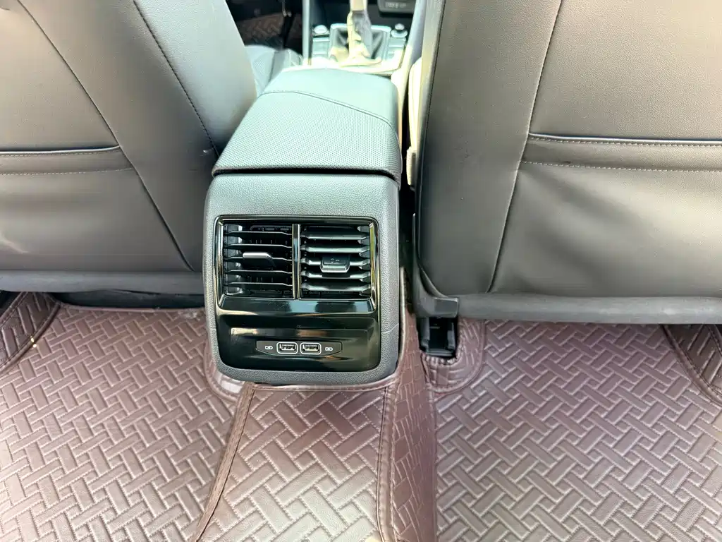 Volkswagen Sagitar — миниатюра 11