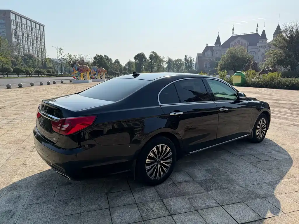 Hongqi Hongqi H7 — миниатюра 6