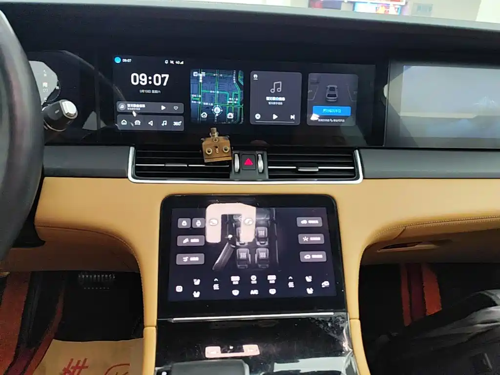 Li Auto Li ONE — миниатюра 13