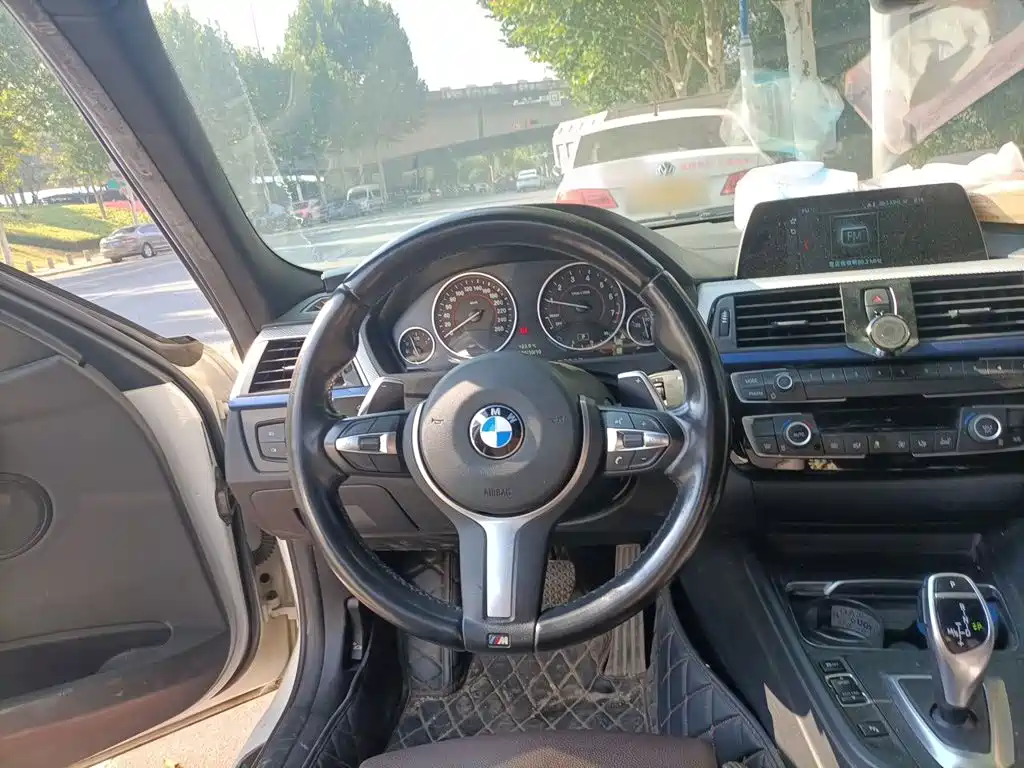 BMW 3 Series — миниатюра 6