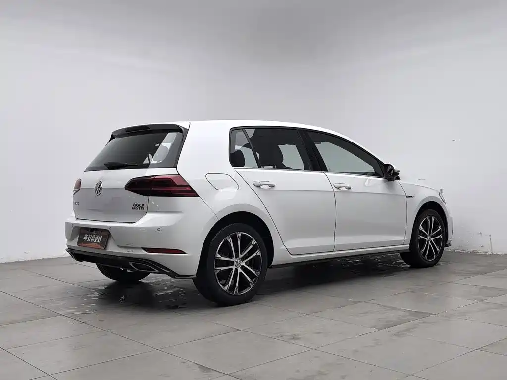 Volkswagen Golf — миниатюра 2