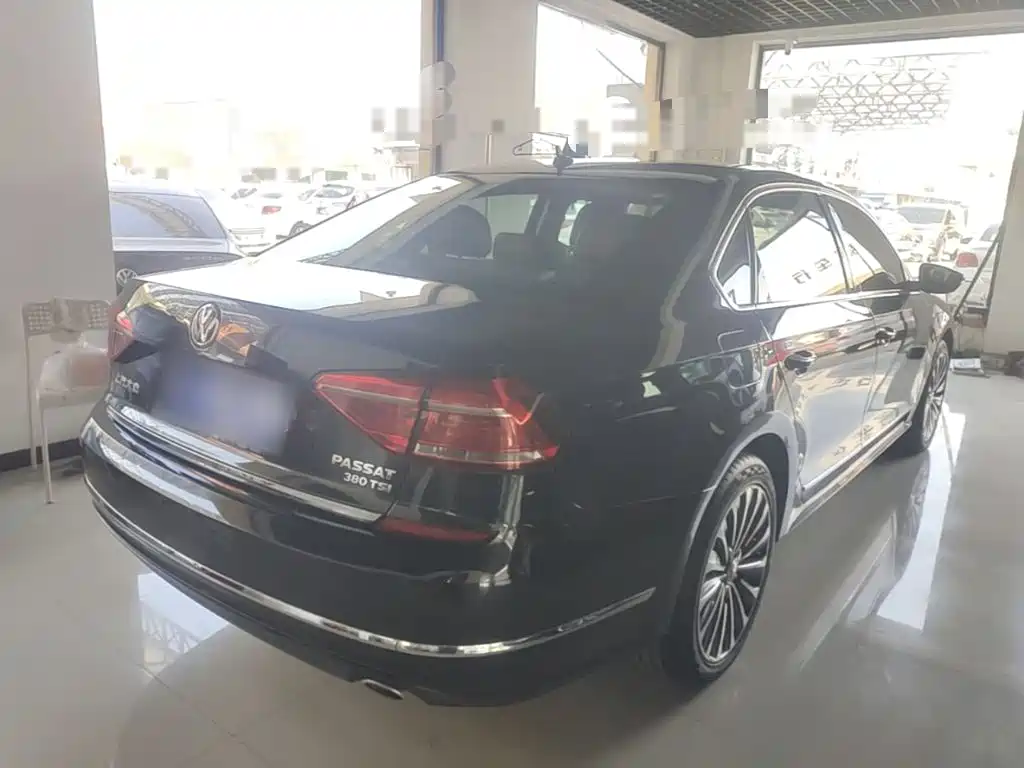 Volkswagen Passat — миниатюра 7