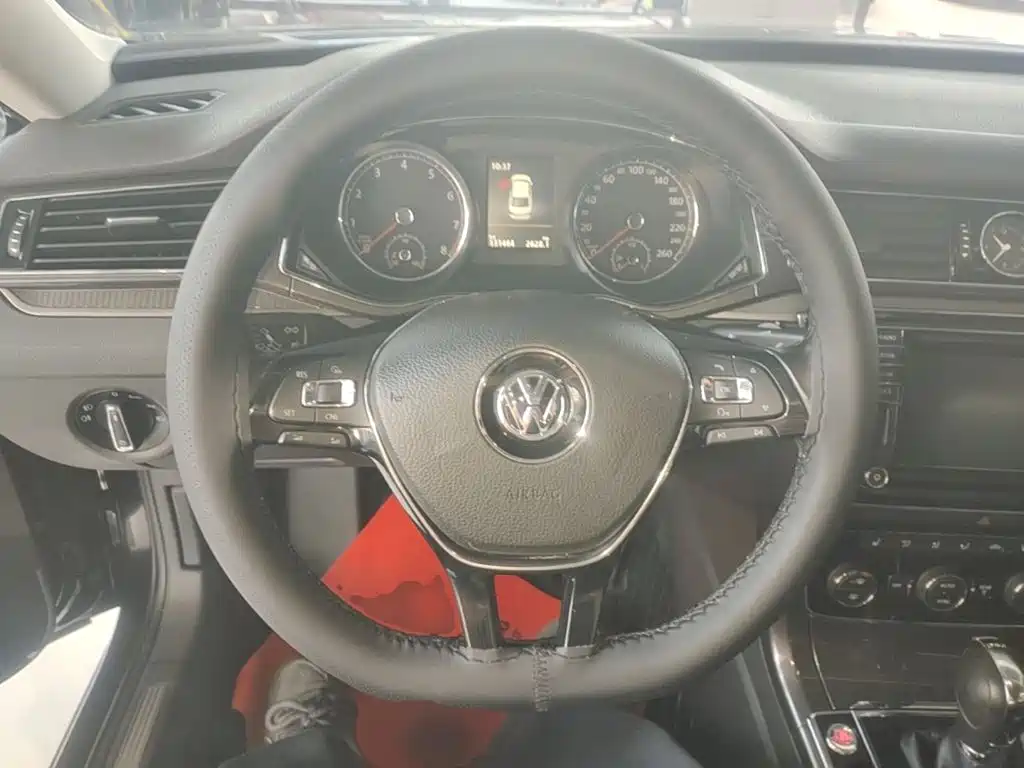 Volkswagen Passat — миниатюра 11
