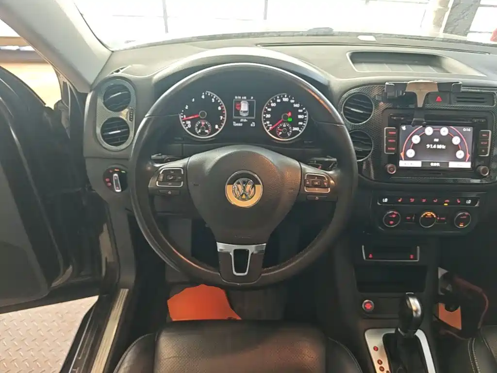 Volkswagen Tiguan — миниатюра 11