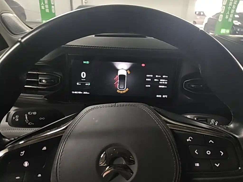 NIO ES6 — миниатюра 8