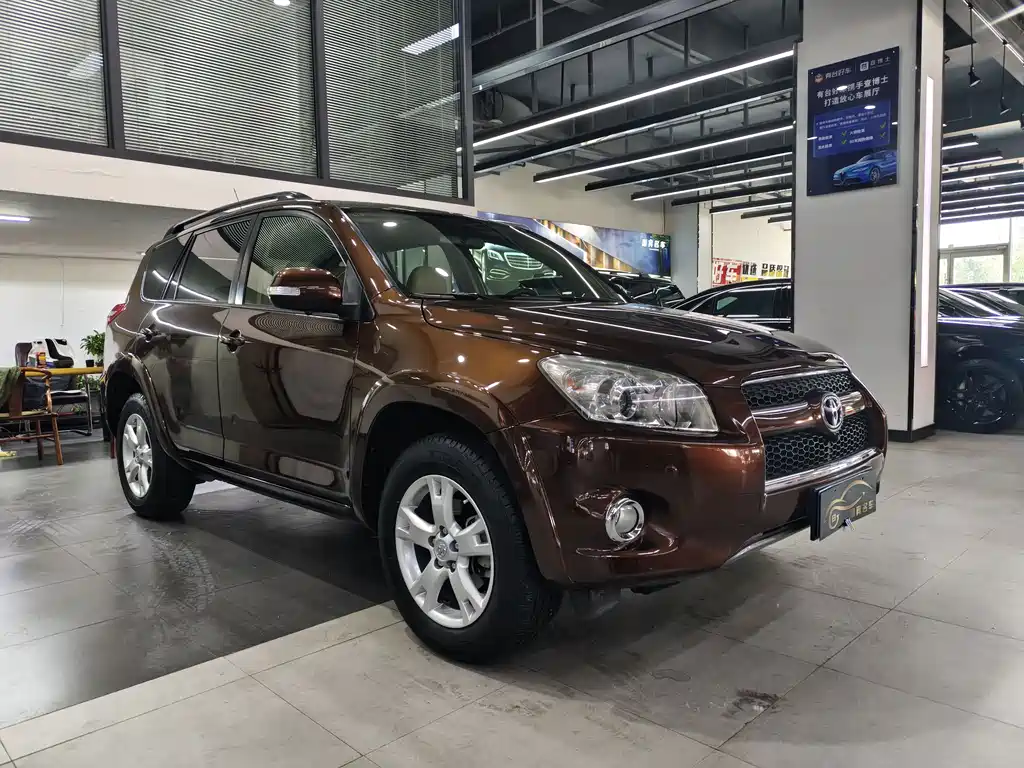 Toyota RAV4 2012