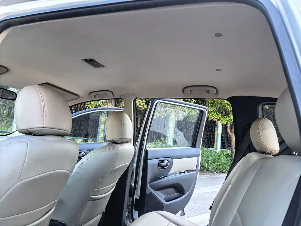 Nissan Livina Dynamic Sharp Edition 1.6L Auto Standard Type, фото 13