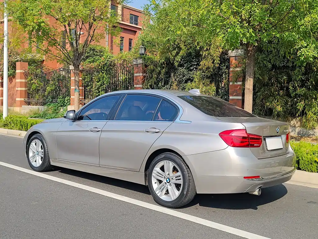 BMW 3 Series — миниатюра 34