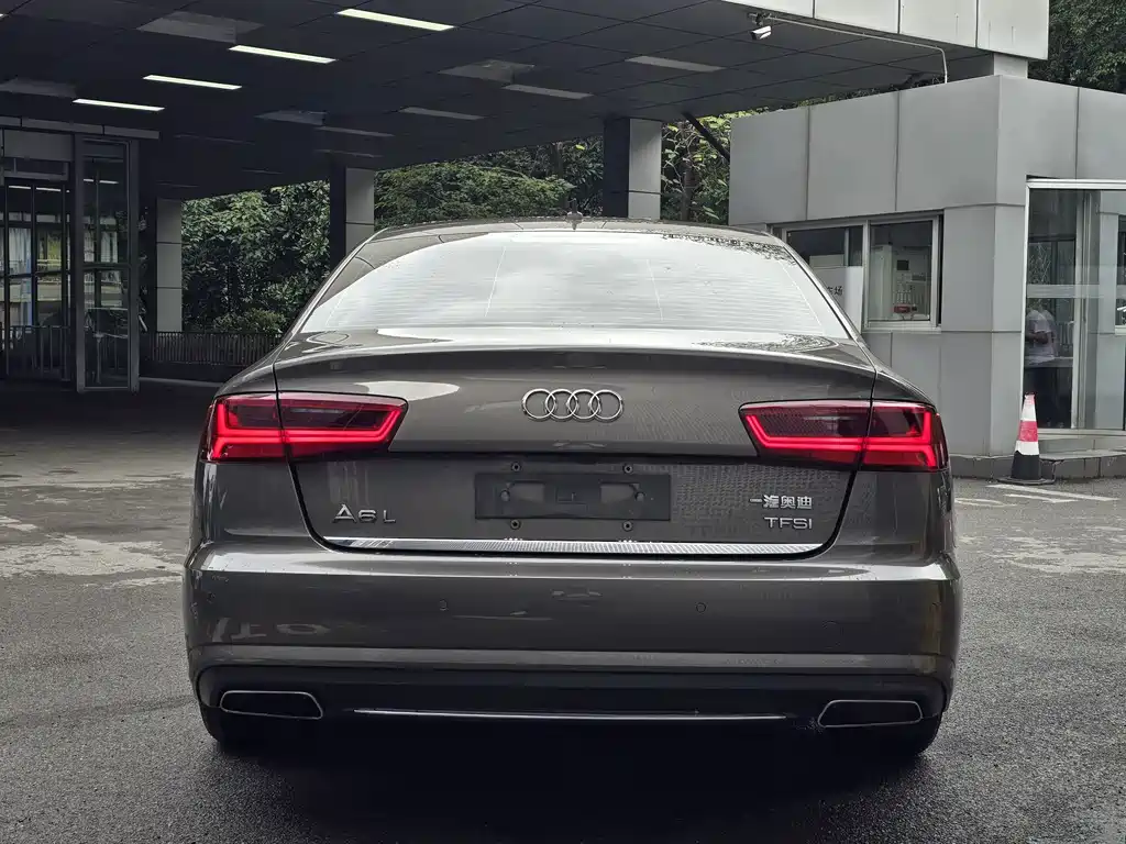 Audi A6L — миниатюра 5