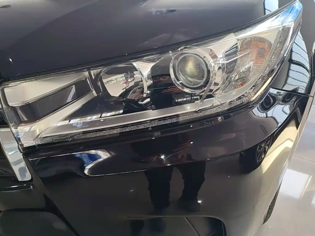 Toyota Highlander — миниатюра 24