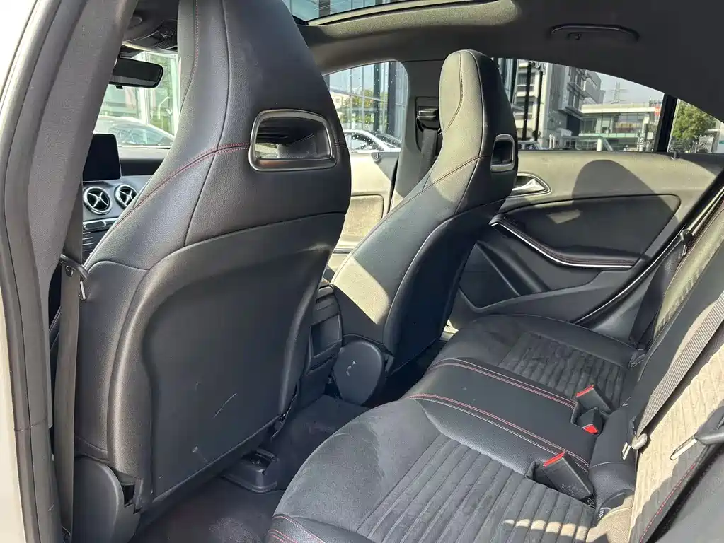 Mercedes-Benz CLA (Import) — миниатюра 12