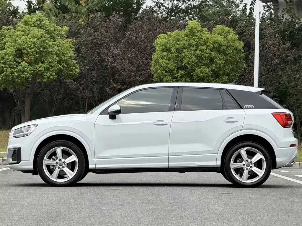 Audi Q2L — миниатюра 15