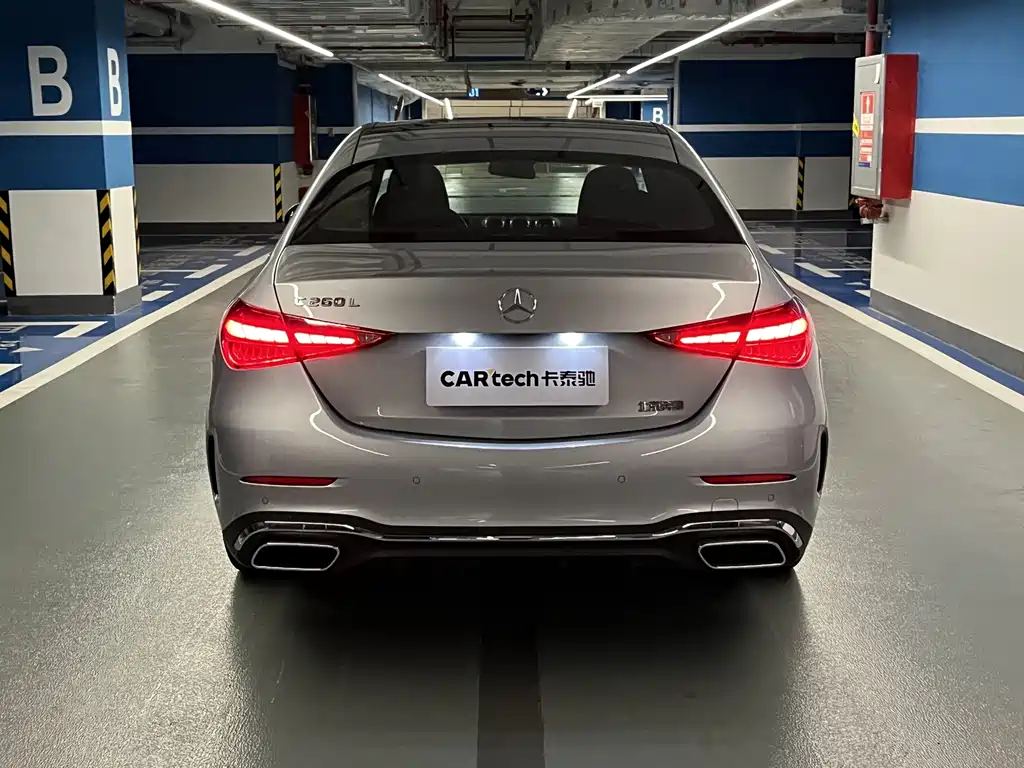Mercedes-Benz C-Class — миниатюра 10