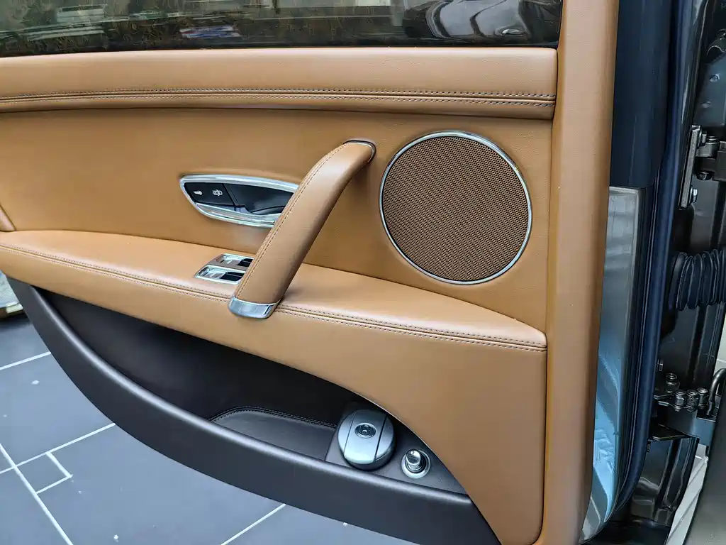 Bentley Flying Spur 2014 4.0T V8 Luxury
