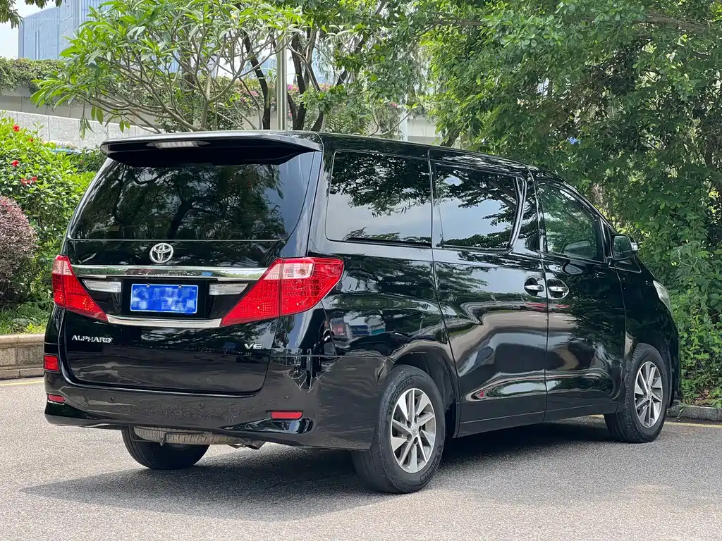 Toyota Alphard 2012 3.5L Luxury