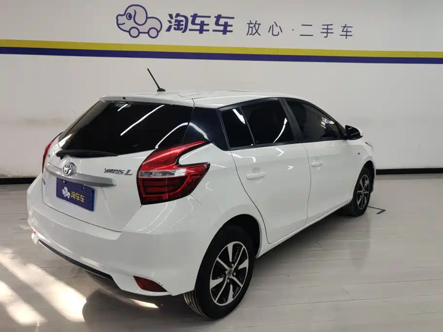 Toyota Yaris L — миниатюра 3