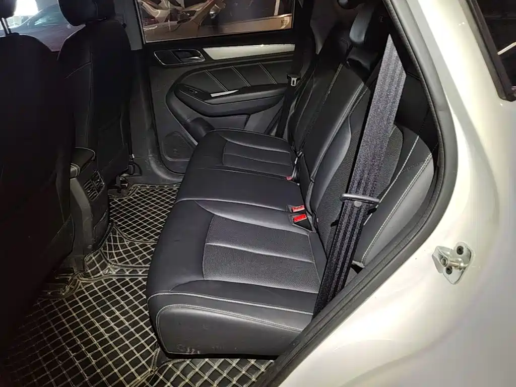 Roewe RX5 — миниатюра 17