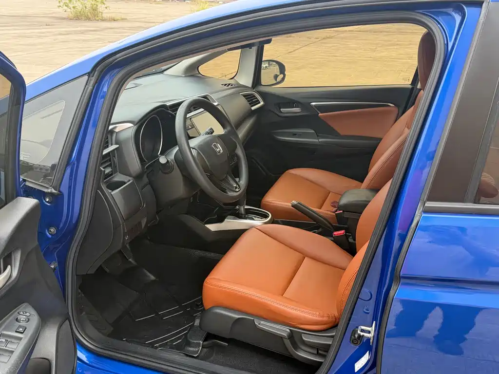 Honda Fit — миниатюра 10