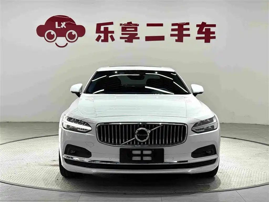 Volvo S90 — миниатюра 8