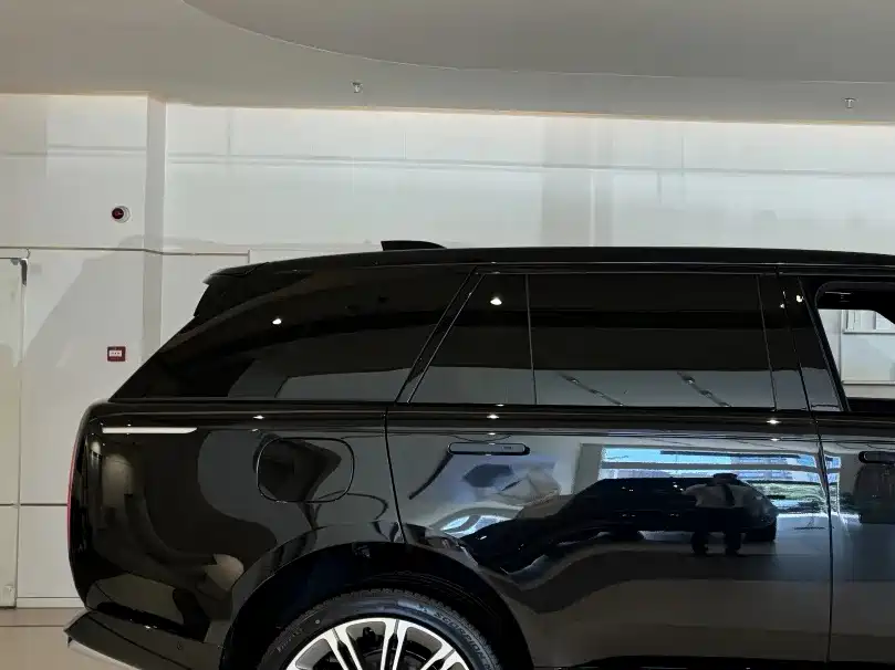 Land Rover Range Rover — миниатюра 3