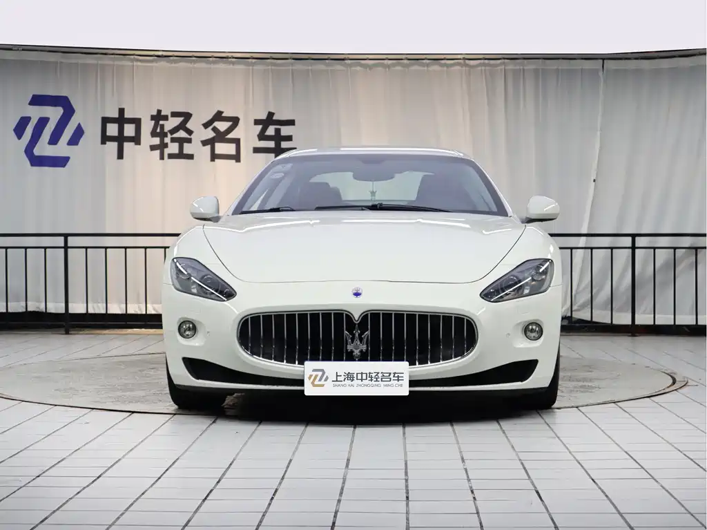 Maserati GranTurismo 2013 4.2L AT