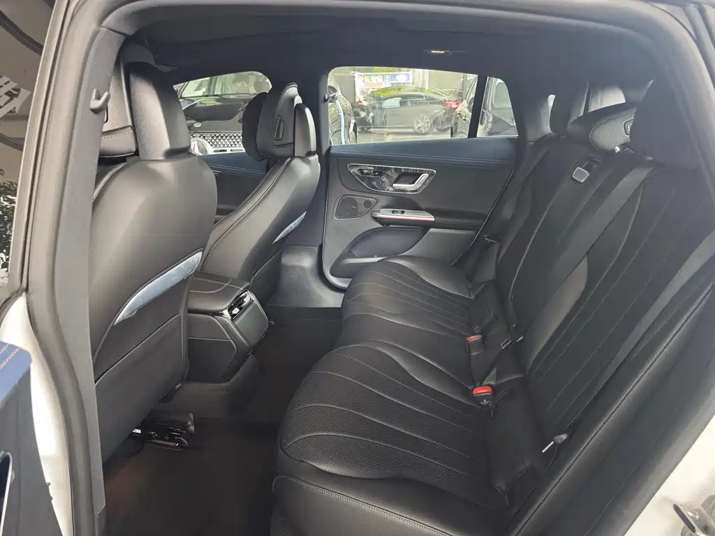 Mercedes-Benz EQE 2025 500 4MATIC