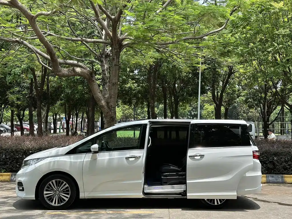 Honda Odyssey — миниатюра 4