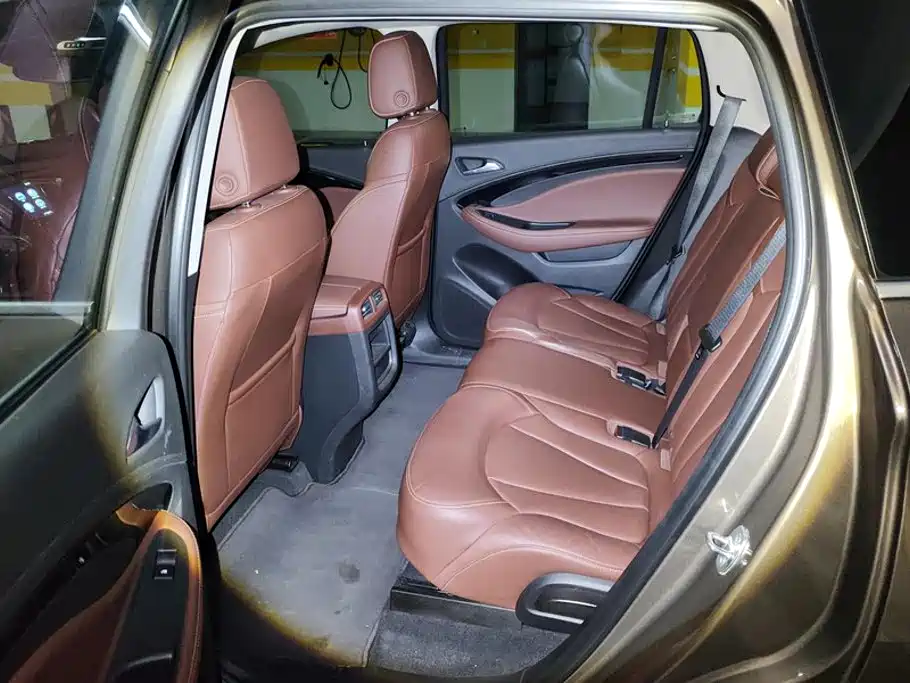 Buick Envision Plus — миниатюра 11