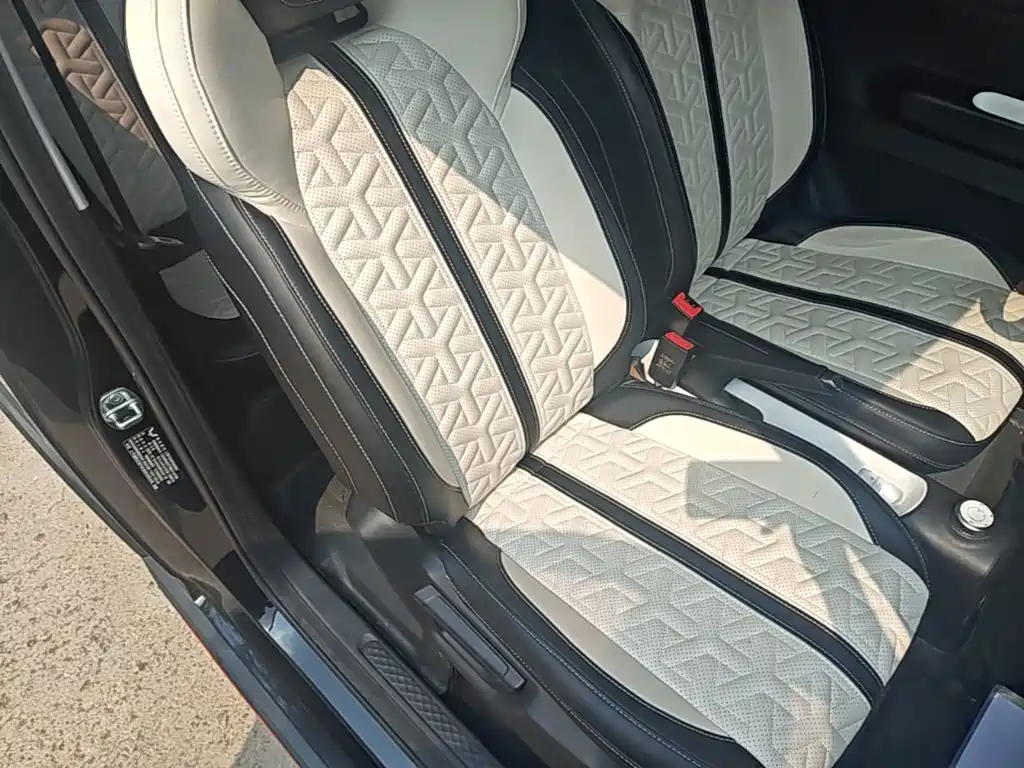 Wuling MINIEV — миниатюра 25