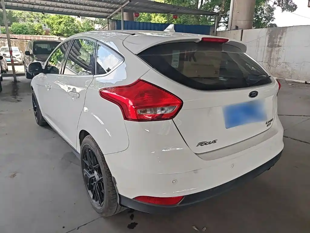 Ford Focus — миниатюра 5