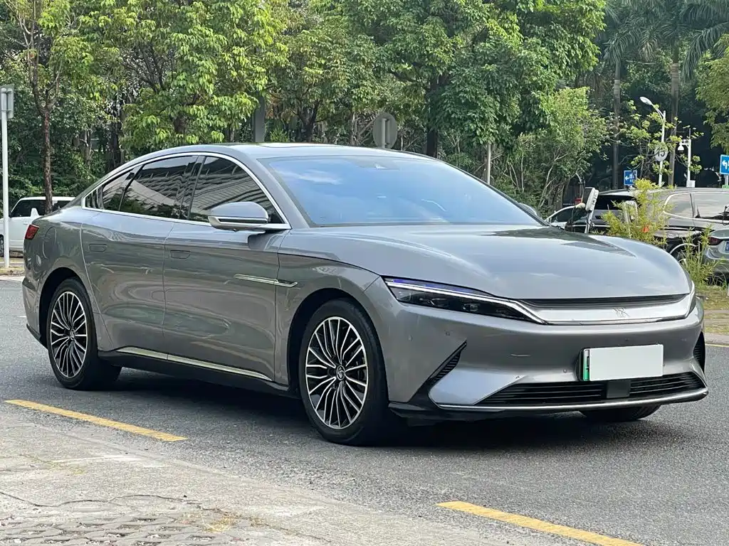BYD Han — миниатюра 3