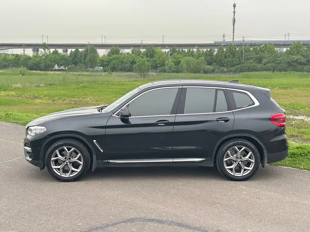 BMW X3 xDrive28i Luxury Package, фото 3