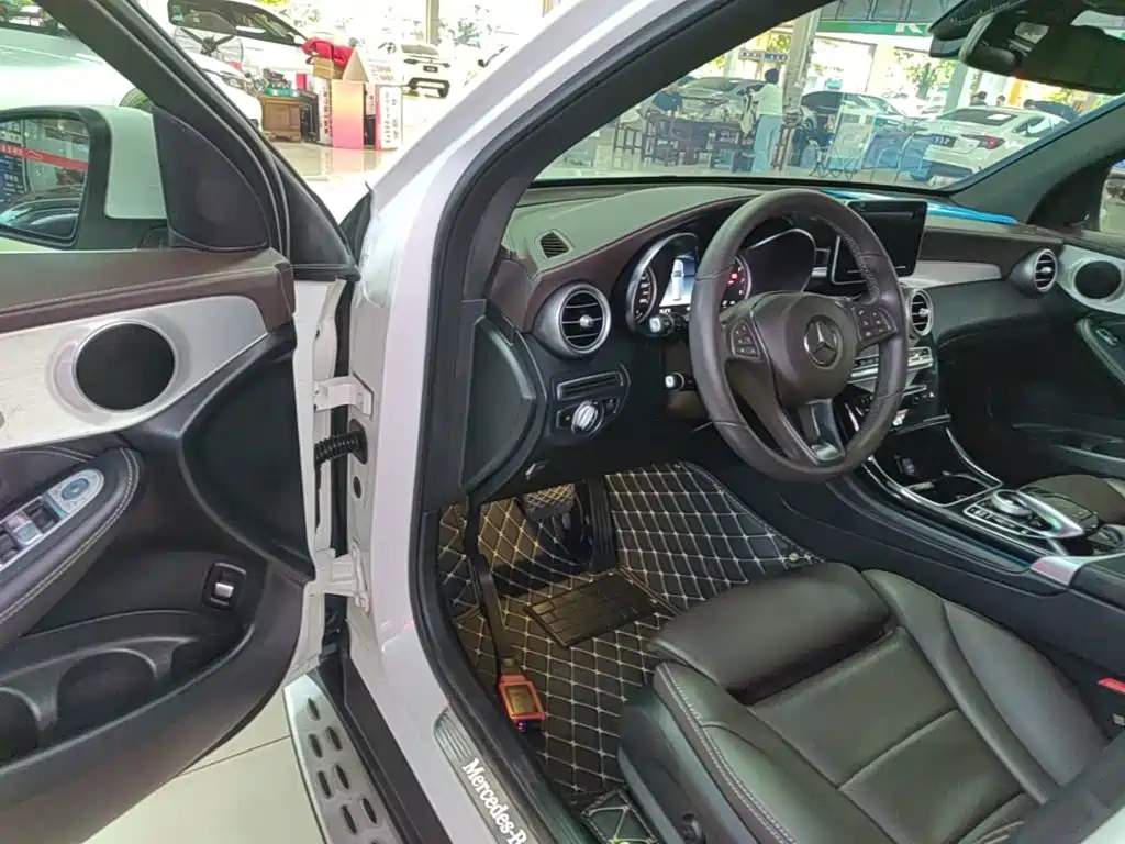Mercedes-Benz GLC — миниатюра 16