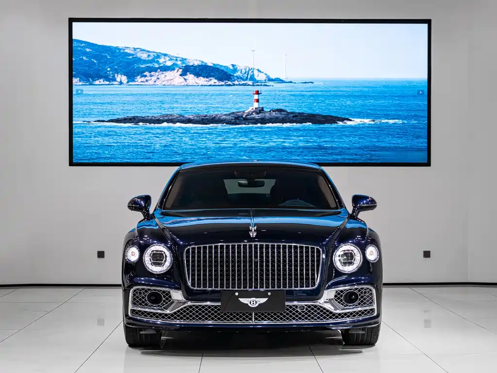 Bentley Flying Spur — миниатюра 2