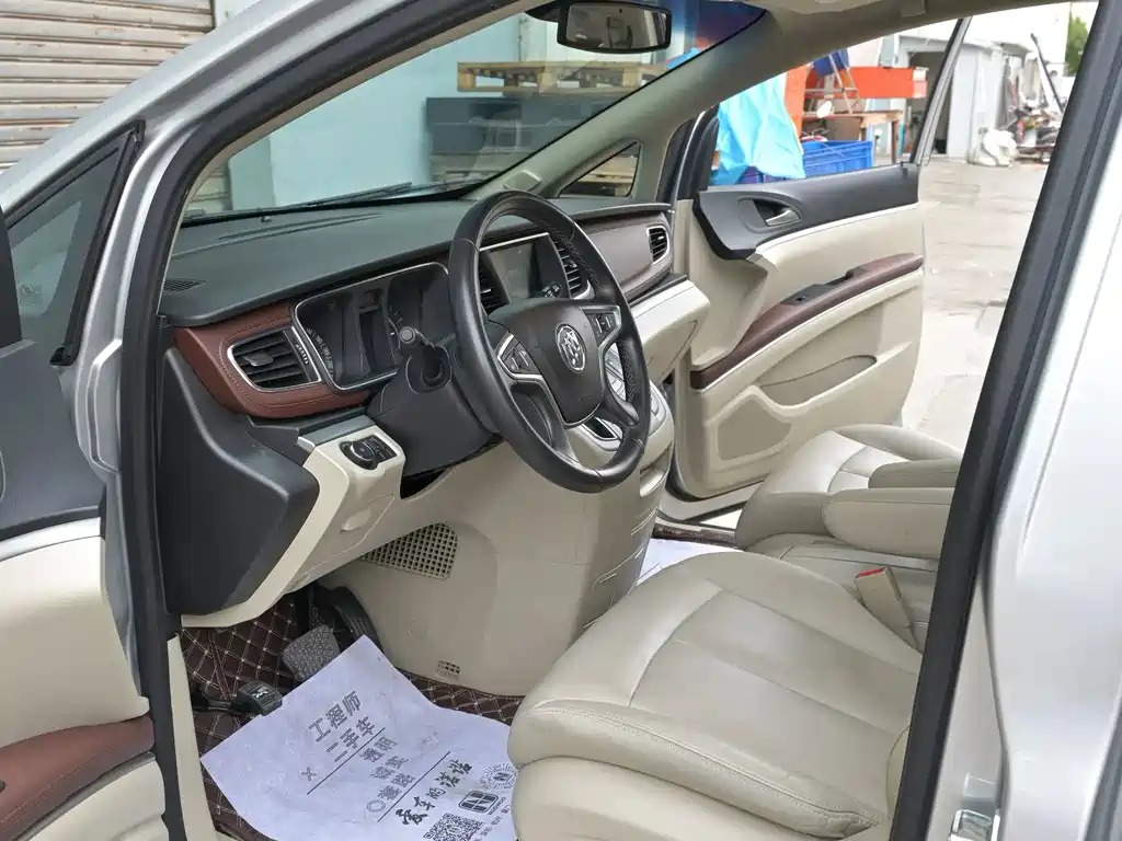 Buick GL8 — миниатюра 14