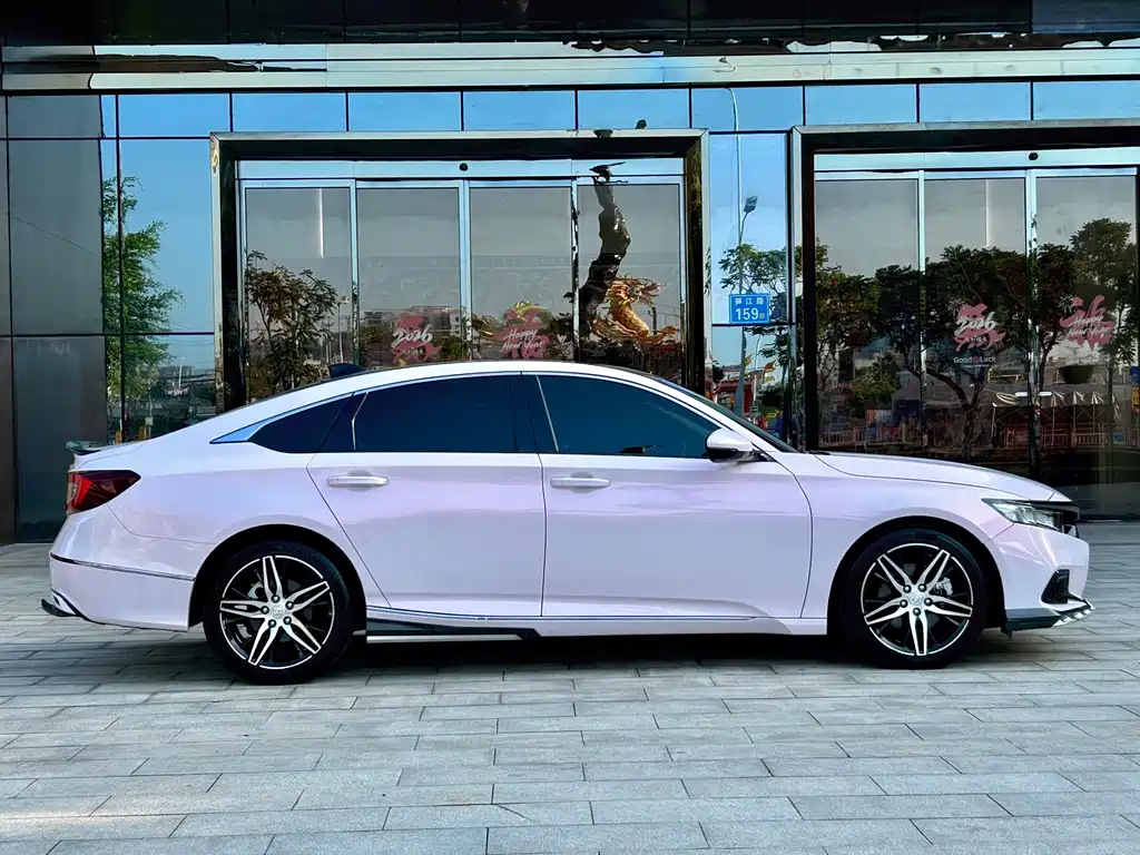 Honda Accord — миниатюра 7