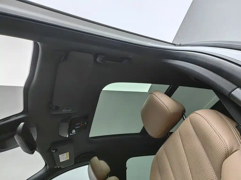 NIO ES8 — миниатюра 14