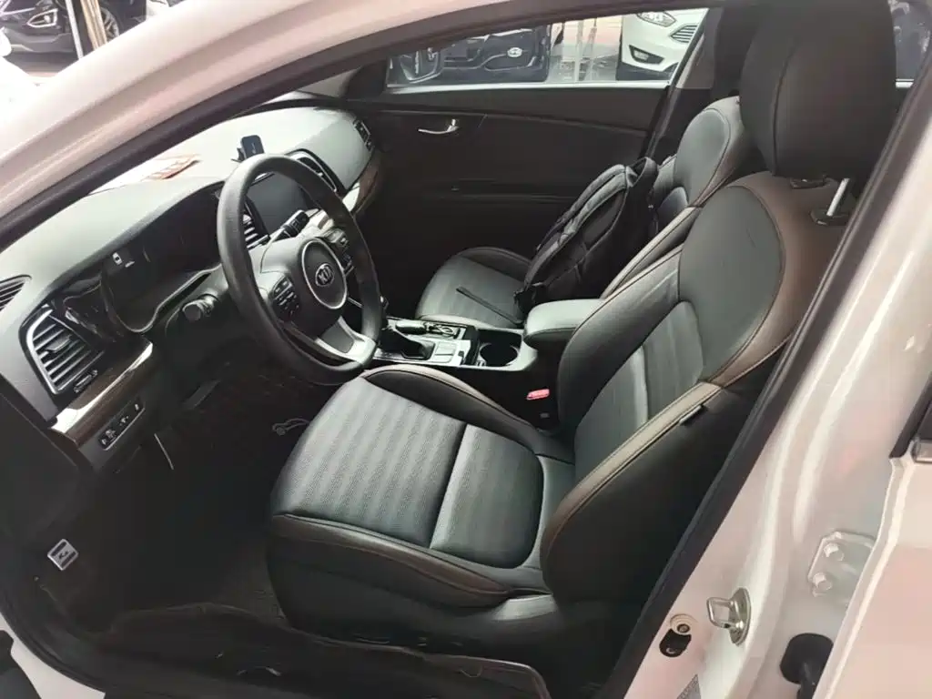 Kia K4 — миниатюра 15