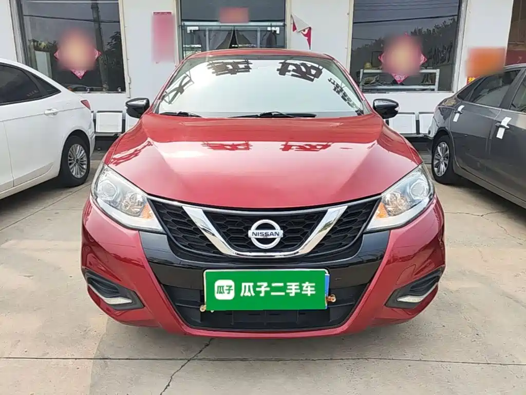 Nissan Tiida — миниатюра 3