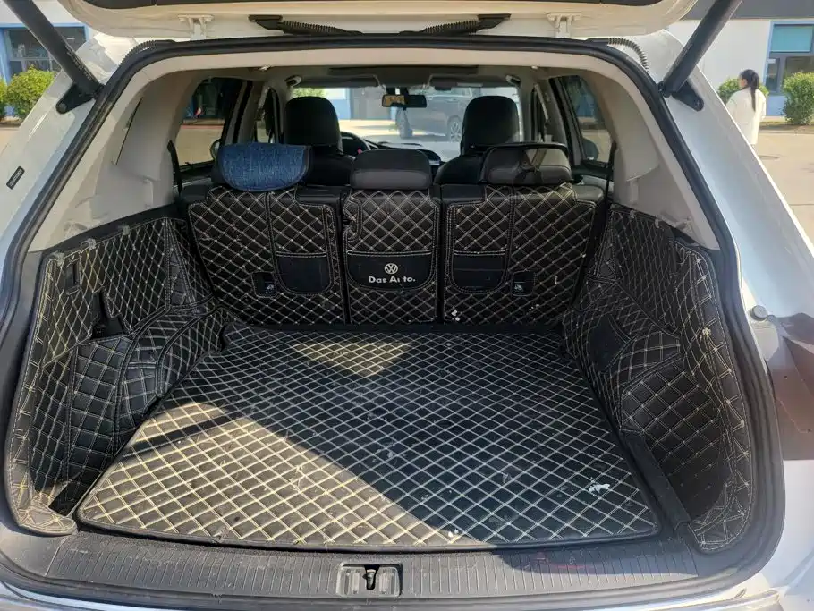 Volkswagen Tiguan L — миниатюра 4