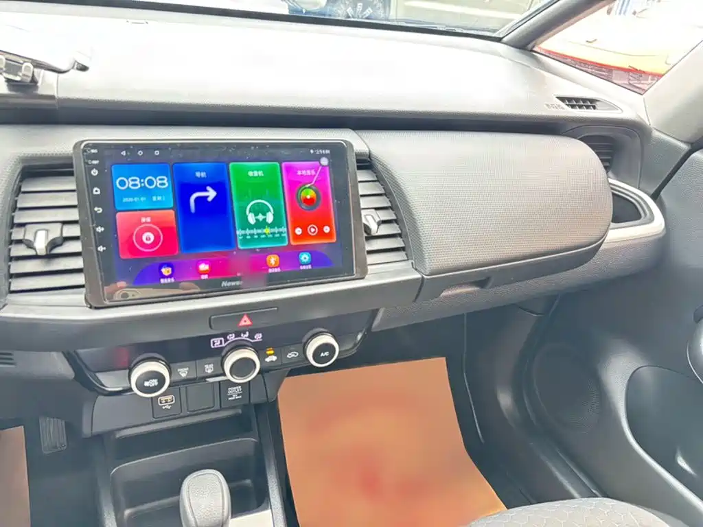 Honda Fit — миниатюра 13