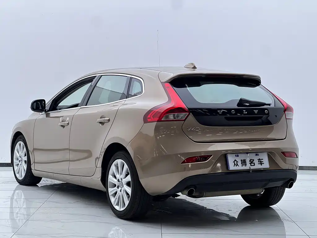 Volvo V40 — миниатюра 3