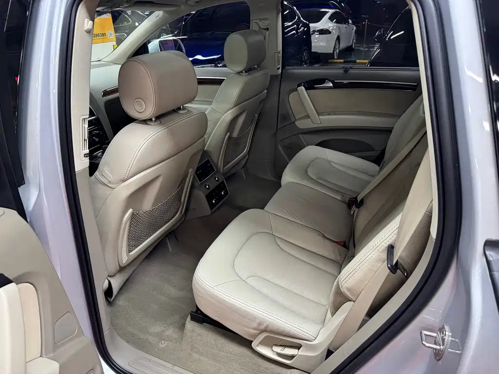 Audi Q7 — миниатюра 39