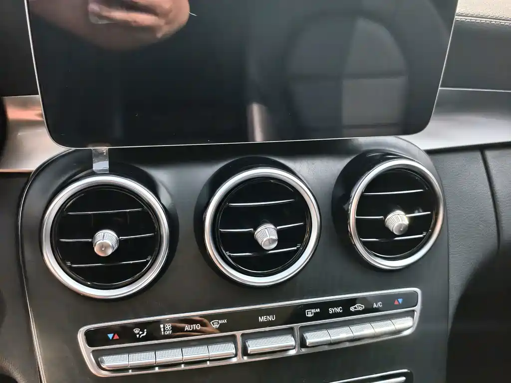 Mercedes-Benz C-Class — миниатюра 10
