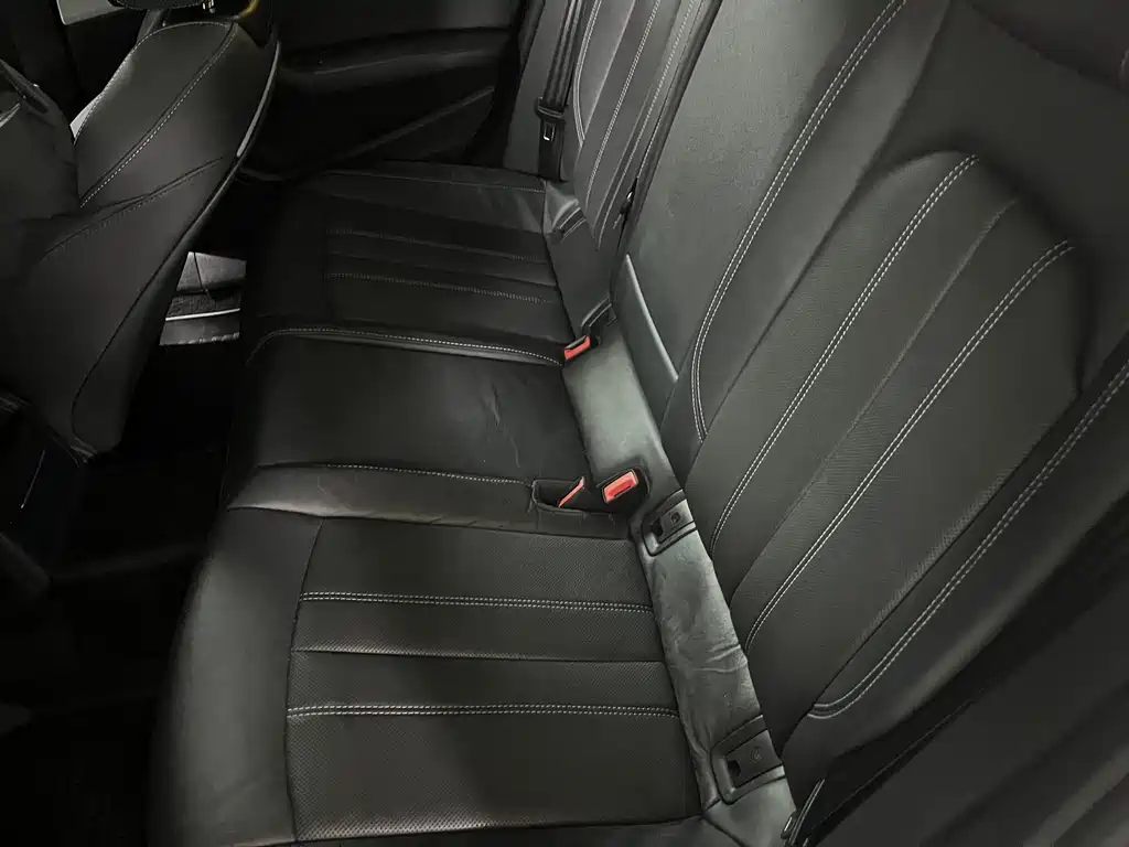 Audi A4L — миниатюра 5